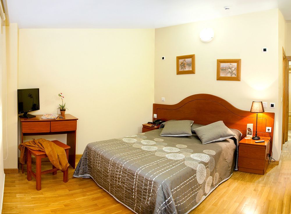 Hotel Villa De Лерма Екстериор снимка